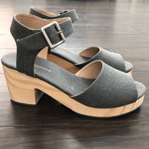 Kelsi Dagger Brooklyn Montgomery Platform Sandal